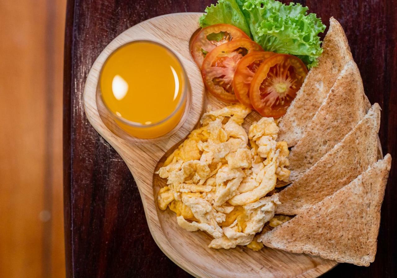 The Alley Hostel&Bistro بانكوك المظهر الخارجي الصورة